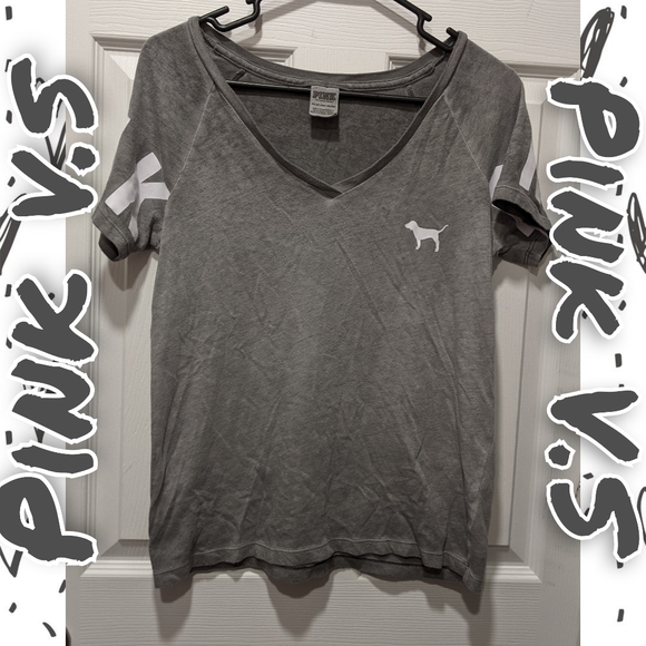 PINK Victoria's Secret Tops - ♥️♥️♥️PINK V.S T SHIRT